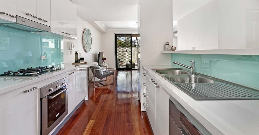Banner-Reacton-LP-Webinar-Download-Request-Residential-Kitchens-01